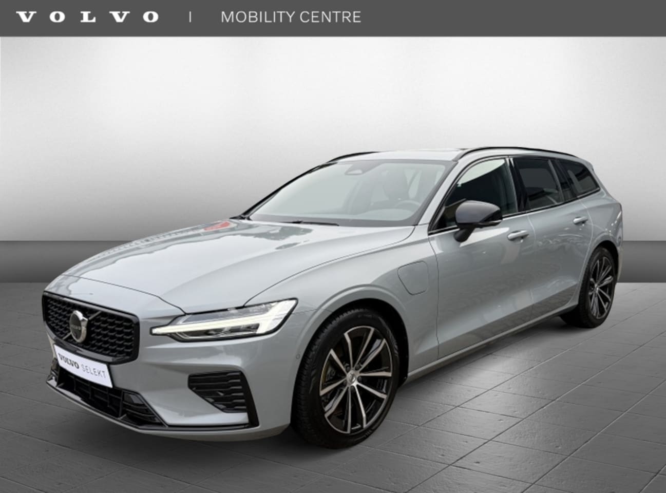 Volvo V60 - T6 AWD + Dark | Trekhaak | Panodak | H&K Audio - AutoWereld.nl