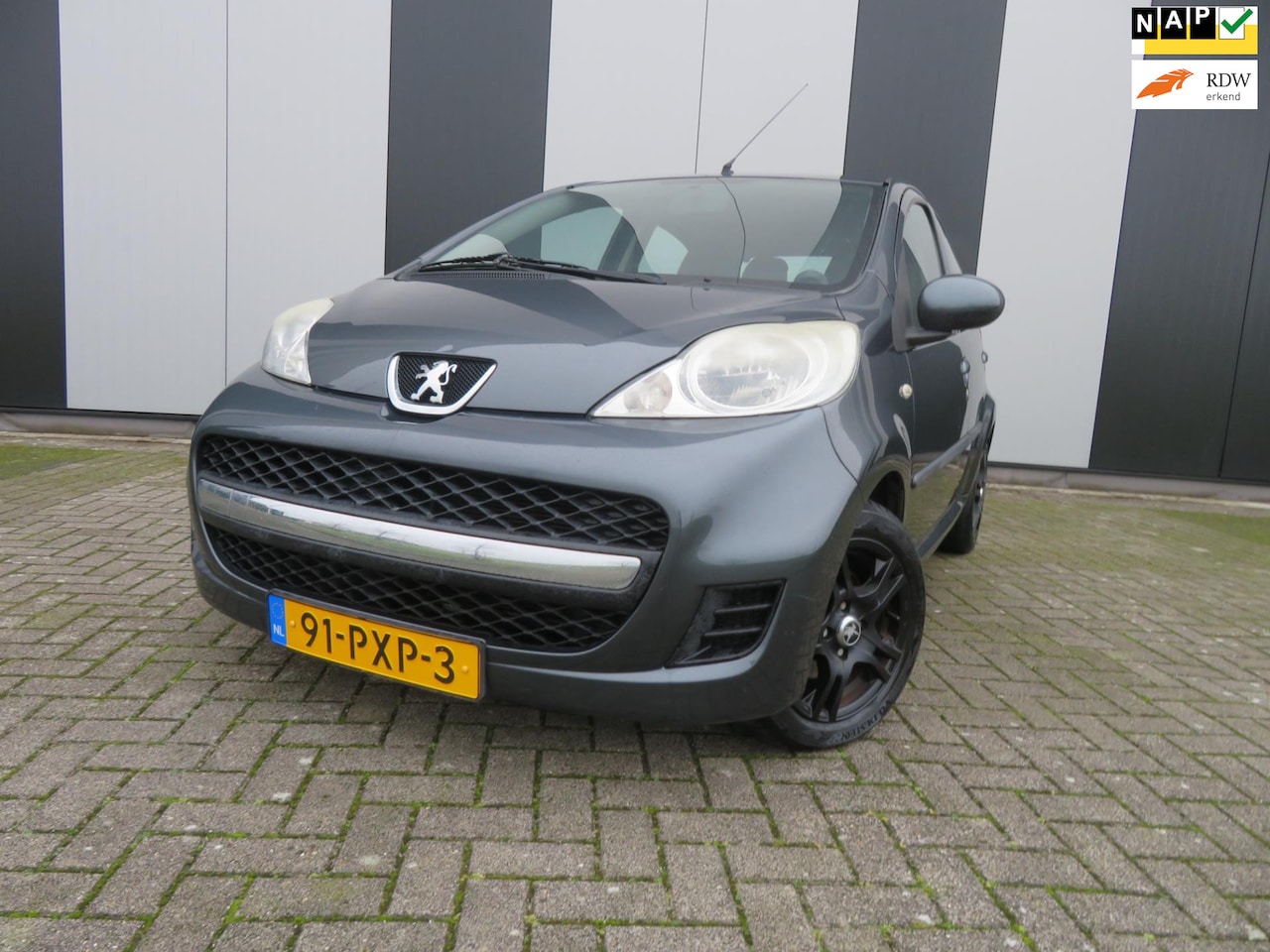 Peugeot 107 - 1.0-12V Millesim 200 1.0-12V Millesim 200 - AutoWereld.nl