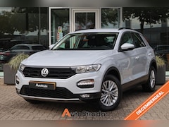 Volkswagen T-Roc - 1.0 Style TSI 115pk | Navigatie | Adaptive Cruise | Airco | Parkeersensoren | Radio | Carp