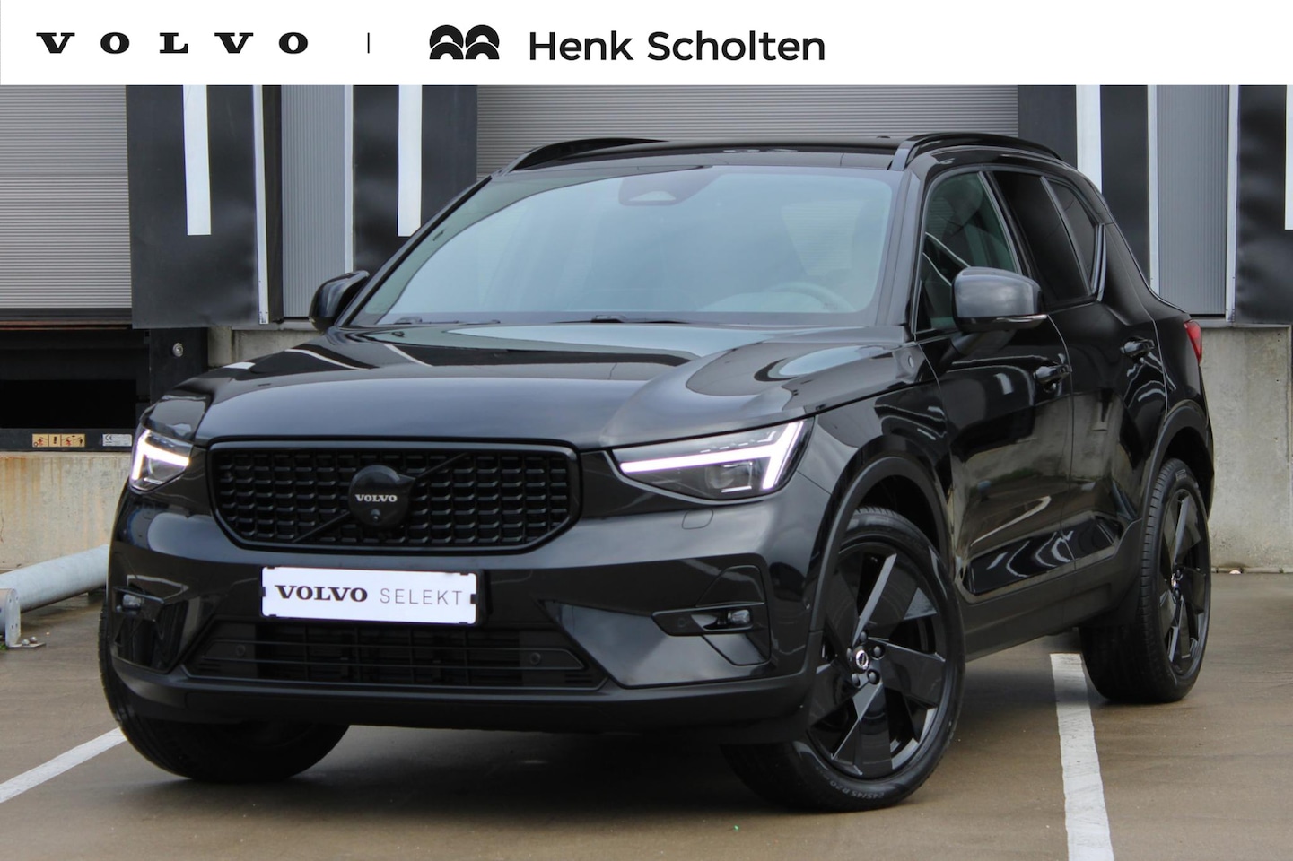 Volvo XC40 - B4 Automaat Plus Black Edition | Elektrisch Verstelbare en verwarmbare voorstoelen | Stuur - AutoWereld.nl
