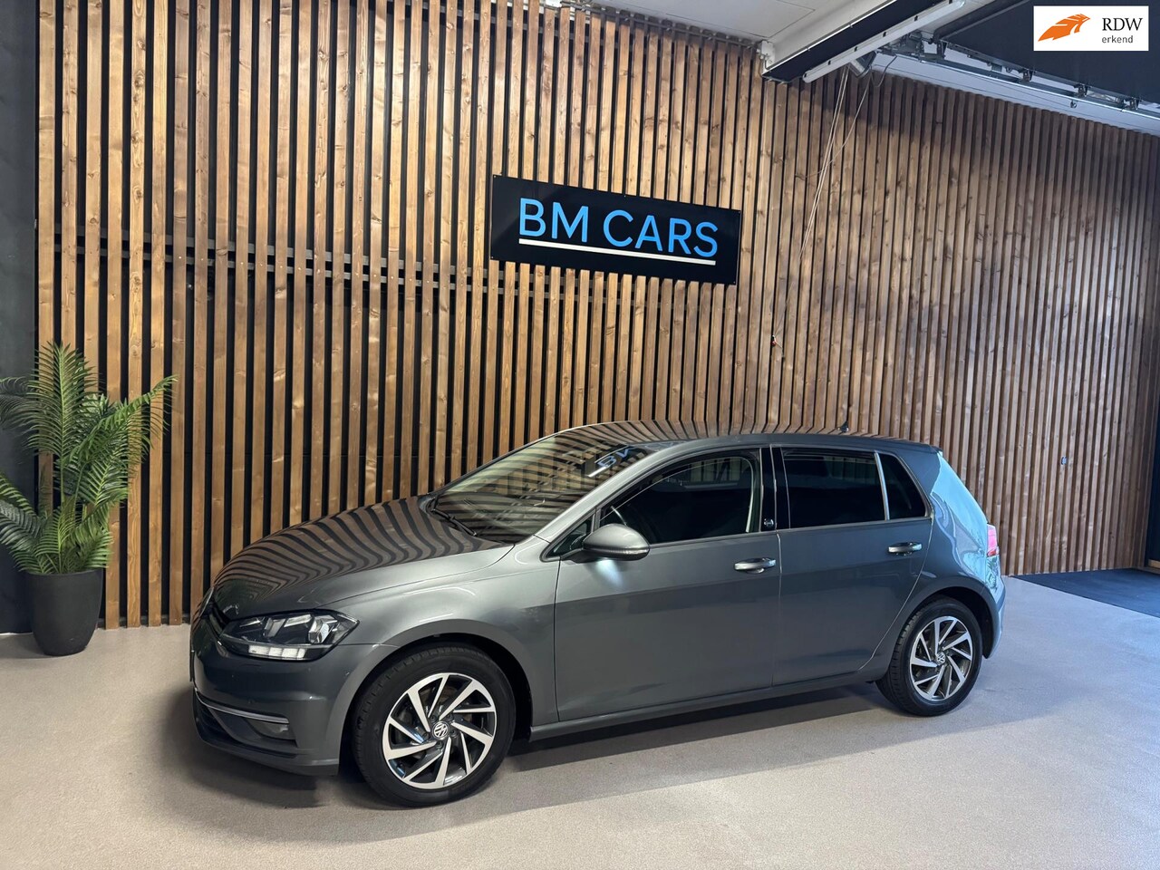 Volkswagen Golf - 1.4 TSI Comfortline AUTOMAAT,Camera,Led - AutoWereld.nl
