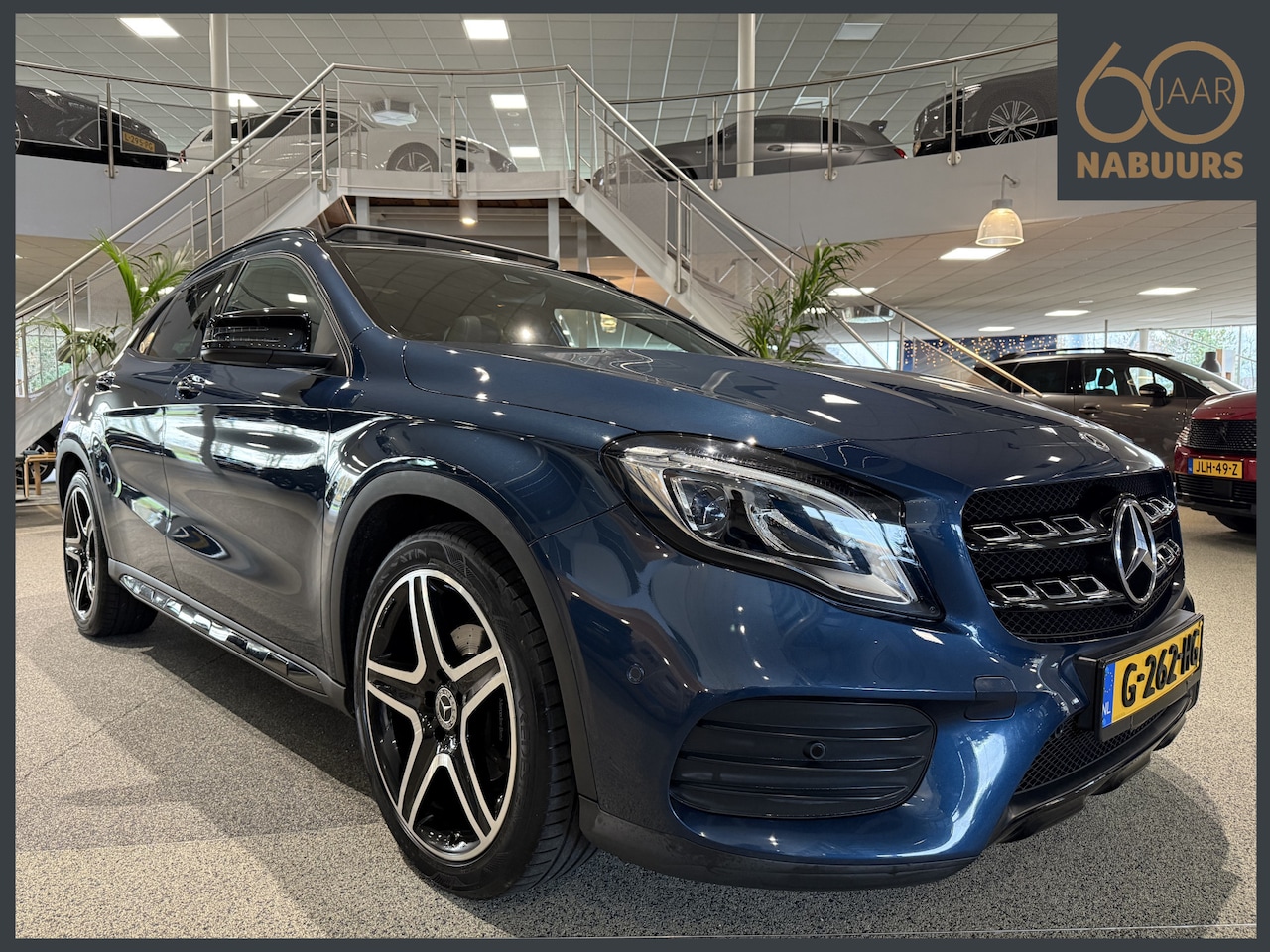 Mercedes-Benz GLA-Klasse - 180 AMG, NL auto, Pano, Camera, Night, Keyless - AutoWereld.nl