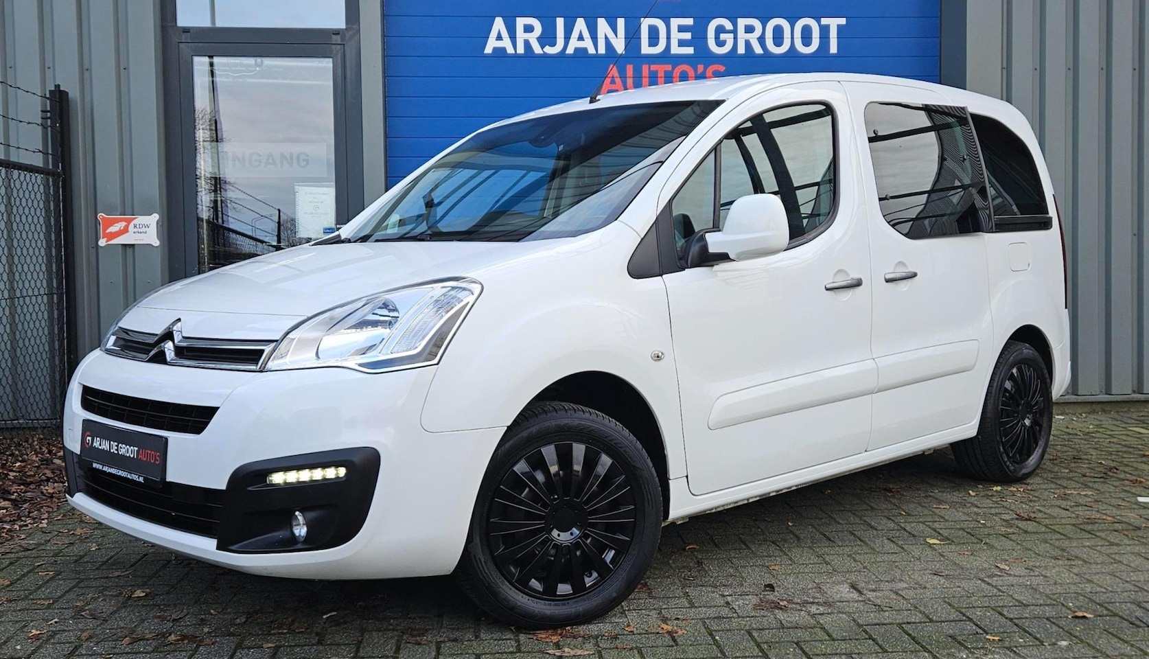 Citroën Berlingo - 1.6 98PK 4Cilinder Airco Cruise Bleutooth 1ste eigenaar - AutoWereld.nl