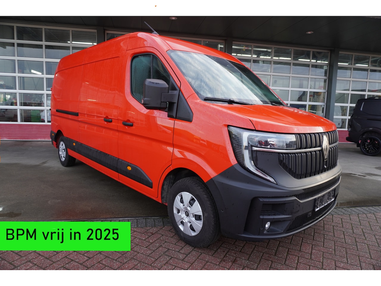 Renault Master - T35 2.0 dCi 170PK L3H2 Extra met Werkplaatsinrichting Climate | Cruise | Camera | Apple- A - AutoWereld.nl