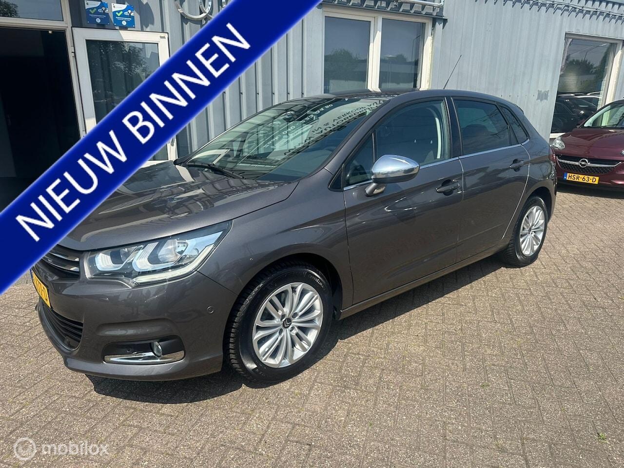 Citroën C4 - 1.2 PureTech Feel Collection 1.2 PureTech Feel Collection - AutoWereld.nl