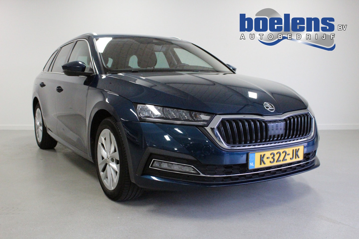 Skoda Octavia Combi - 1.0 e-TSI Business Edition Plus | ACC | BLINDSPOT | NAVI | STOEL-VERW | CARPLAY | PDC-V/A - AutoWereld.nl