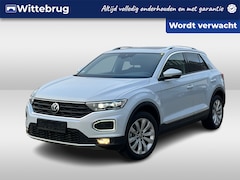 Volkswagen T-Roc - 1.5 TSI 150PK DSG Sport / Panorama dak / Digitale Cockpit / Led / Achteruitrijcamera / ACC