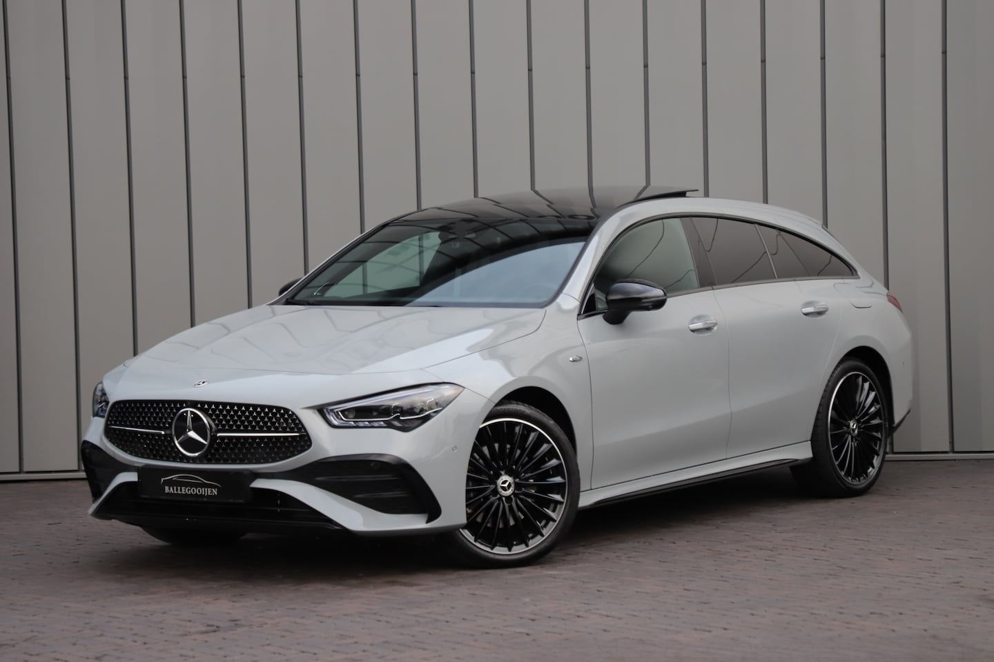 Mercedes-Benz CLA-klasse Shooting Brake - 250e AMG | 218PK | Head-up | Memory | Sfeerverlichting | Burmester | Keyless-go | Multibea - AutoWereld.nl