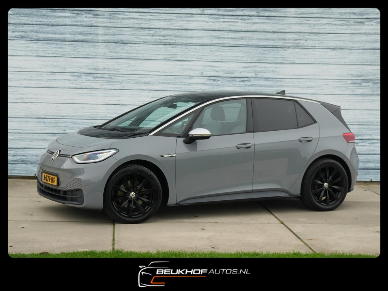 Volkswagen ID.3 - First Plus 58 kWh Trekhaak Carplay Navigatie - AutoWereld.nl