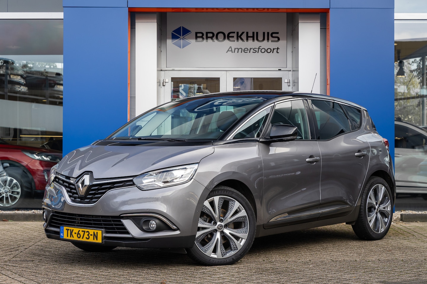 Renault Scénic - 1.3 TCe Intens | Trekhaak | Navi | Keyless | Camera | Apple Carplay/Android Auto | Cruise - AutoWereld.nl