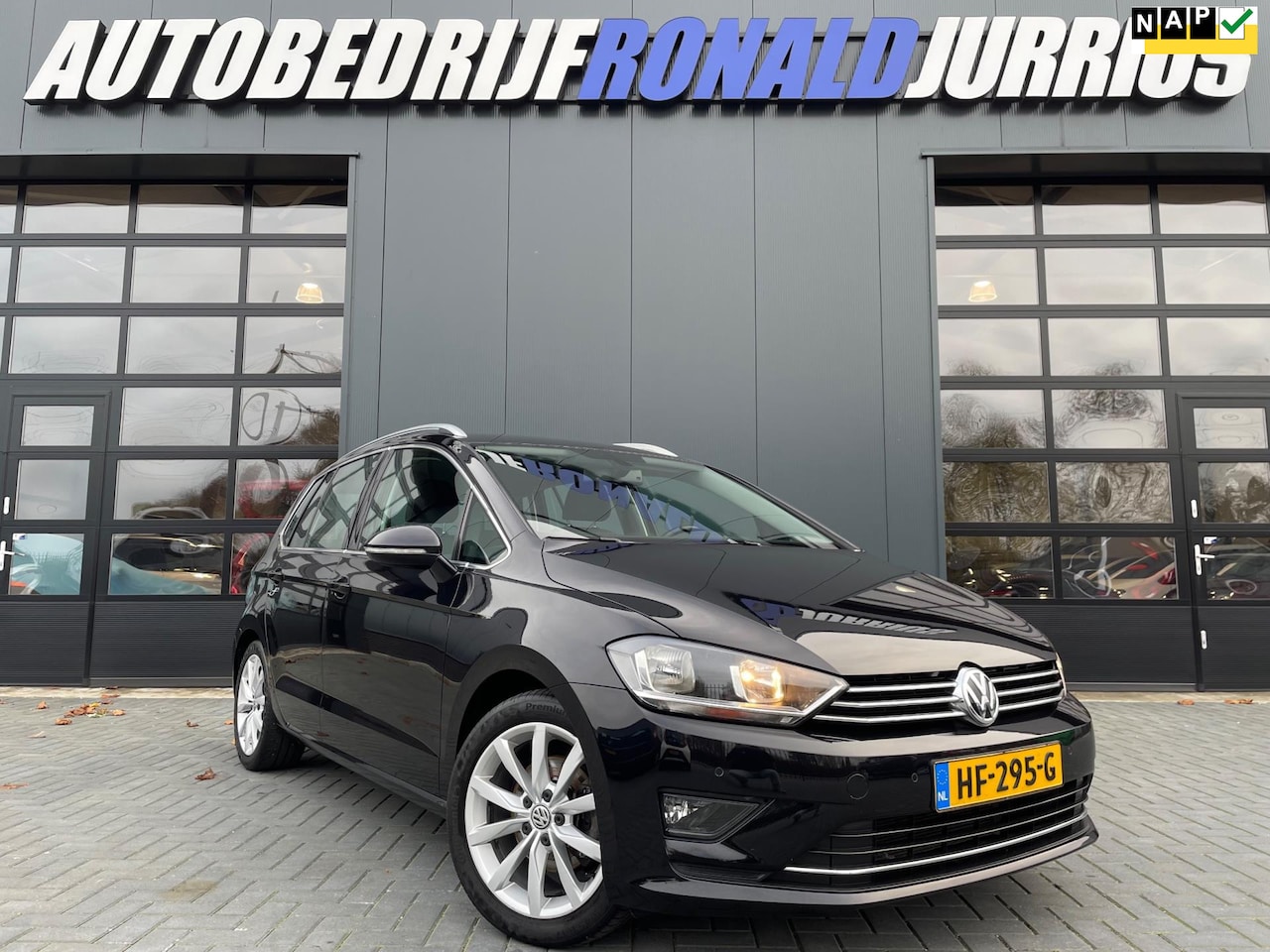 Volkswagen Golf Sportsvan - 1.4 TSI Highline NL.Auto/Automaat/Trekhaak/Stoelmassage/17Inch/Camera/Adaptive-cruise/Goed - AutoWereld.nl