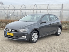 Volkswagen Polo - 1.0 MPI 80pk Comfortline Business *navigatie, airco, apple carplay