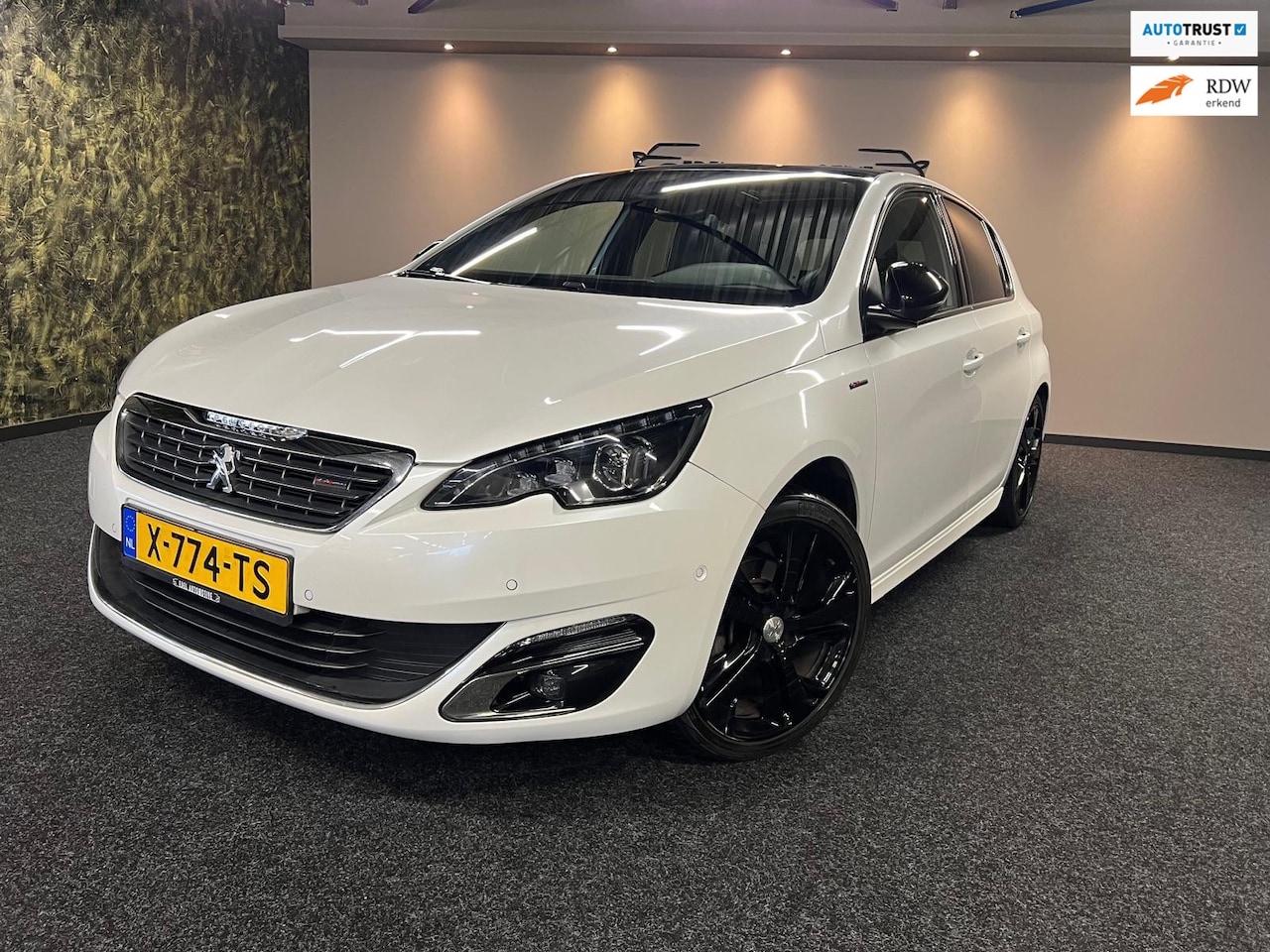 Peugeot 308 - 1.2 PureTech GT-line-VOLLE OPTIE-PANO-STOEL WER-MASSAGE-CAMERA-KEYLS ENT EN GO - AutoWereld.nl