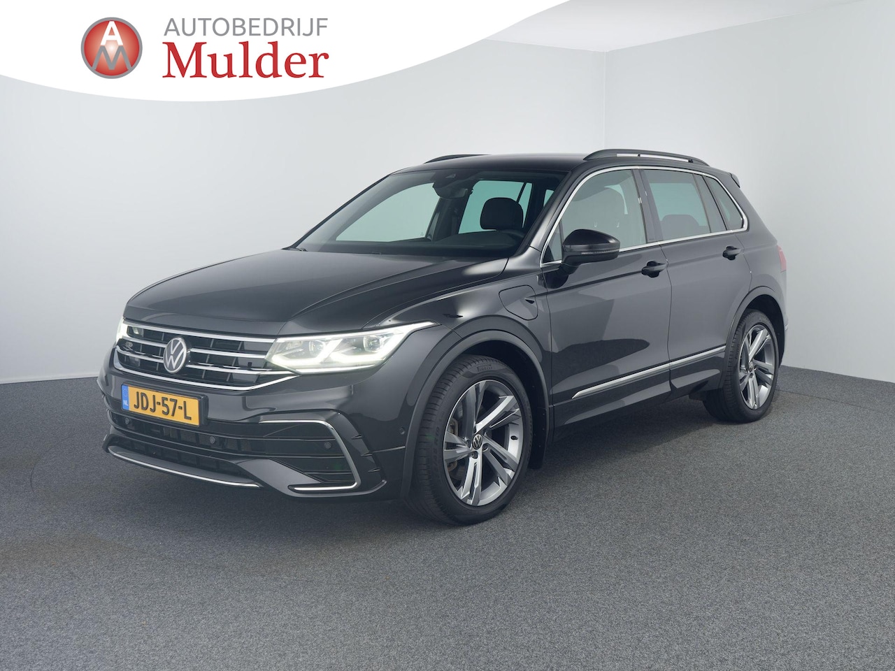 Volkswagen Tiguan - 1.4 TSI eHybrid R-Line Business+ | Trekhaak | Carplay | Camera | Matrix IQ | - AutoWereld.nl