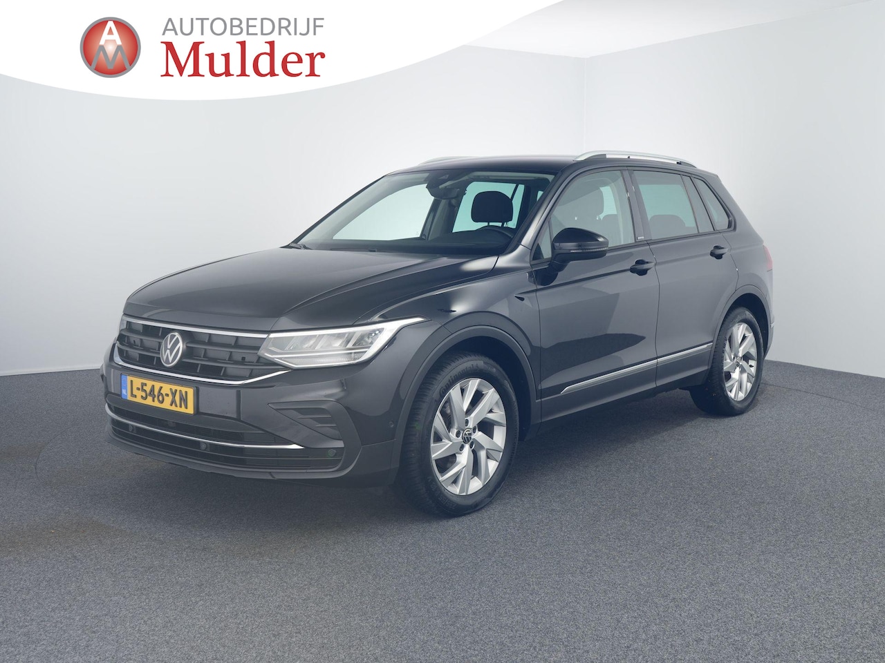 Volkswagen Tiguan - 1.5 TSI Life Business | Trekhaak | Carplay | IQ Drive | Winterpakket - AutoWereld.nl