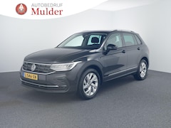 Volkswagen Tiguan - 1.5 TSI Life Business | Trekhaak | Carplay | IQ Drive | Winterpakket