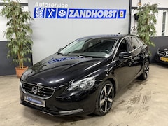 Volvo V40 - 1.6 T3 momentum