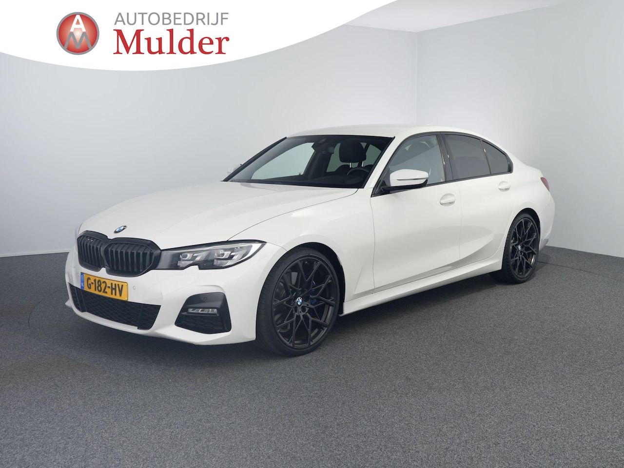 BMW 3-serie - 320i Executive Edition | M-Sport | | 20inch Performance | M remmen | - AutoWereld.nl