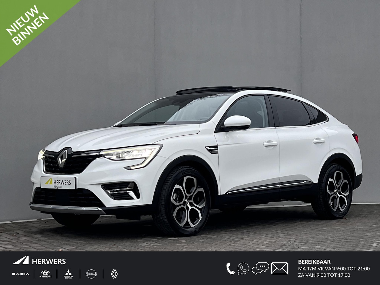 Renault Arkana - 1.6 E-Tech Hybrid 145 Intens Automaat / Dealer onderhouden / Schuifdak / Navigatie groot s - AutoWereld.nl