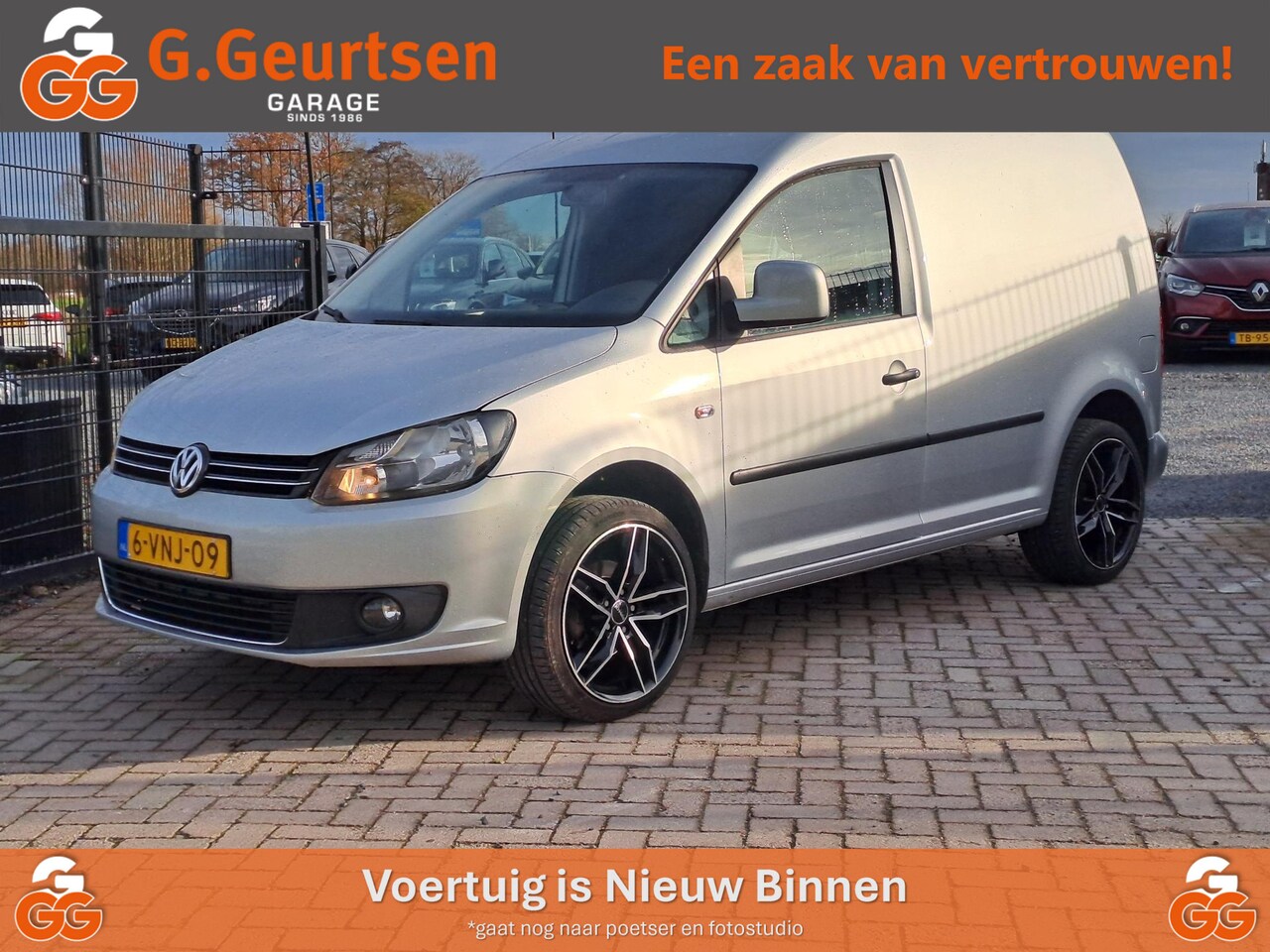 Volkswagen Caddy Cargo - 1.6 TDI MK3 GP Trekhaak, Airco, Verdiept Tussenschot, Lage Kilometerstand - AutoWereld.nl