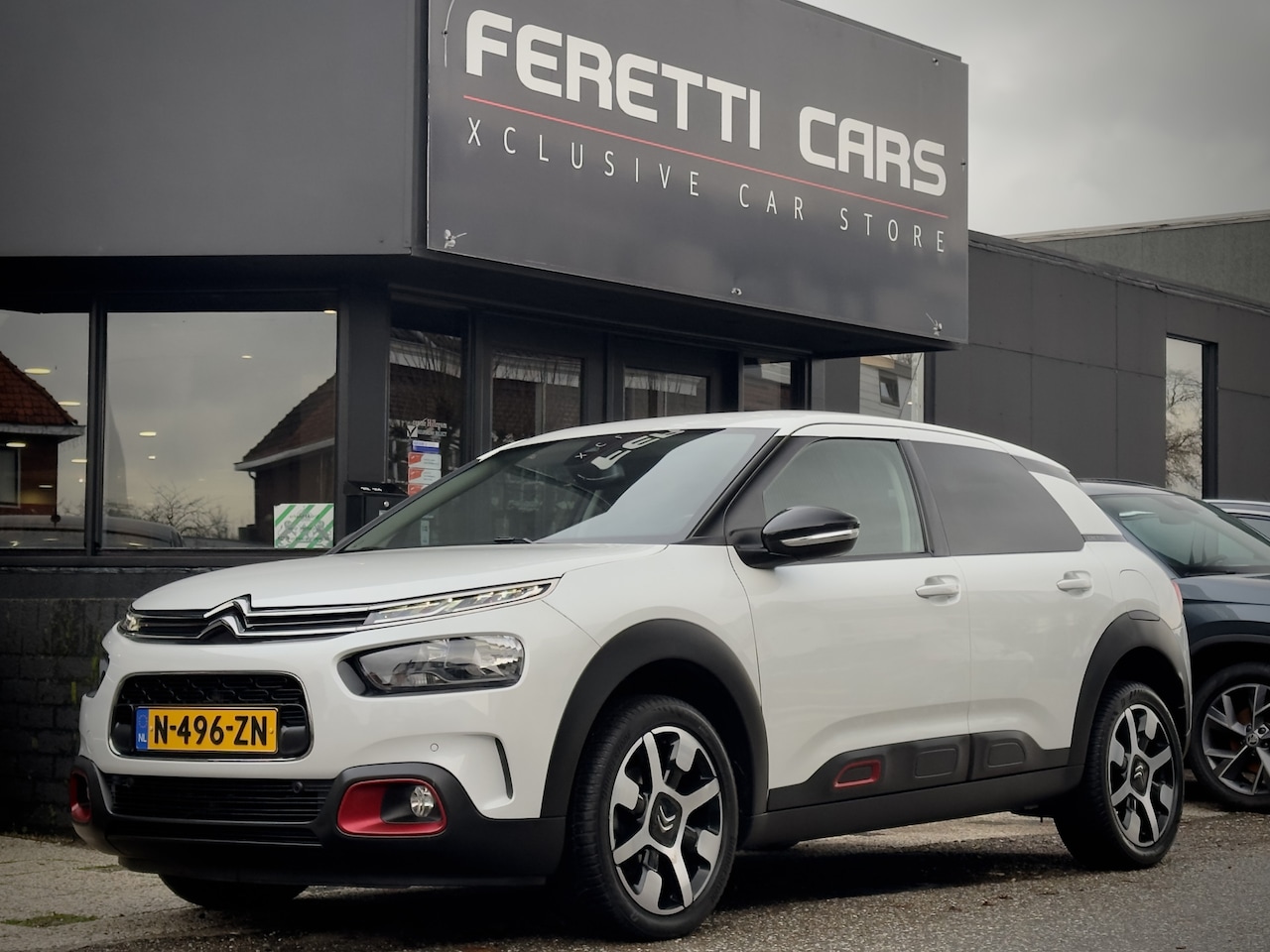 Citroën C4 Cactus - 1.2 AUT8 SHINE NAVI CAMERA APPLE-CARPLAY LED LMV PDC - AutoWereld.nl