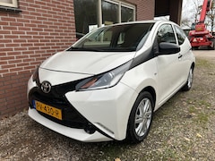 Toyota Aygo - 1.0 VVT-i x-fun
