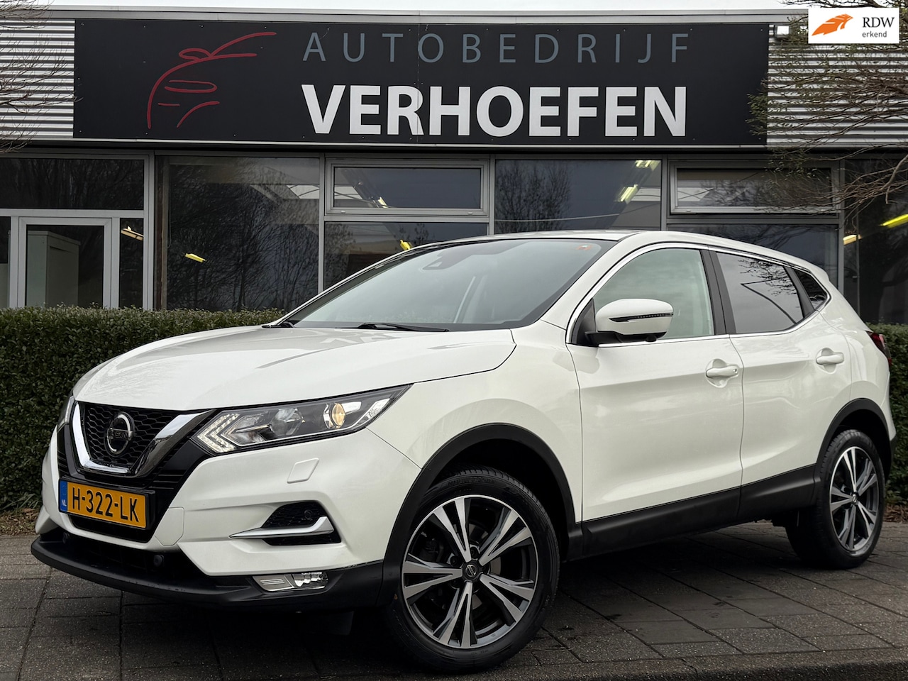Nissan Qashqai - 1.2 Acenta - LANE / ADAPTIVE - 360 CAMERA - STOEL VERW - KEYLESS GO ! - AutoWereld.nl