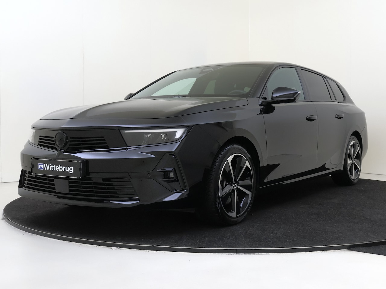 Opel Astra Sports Tourer - 1.2 Turbo 130PK GS Trekhaak | Navigatie | Camera | Keyless | Apple Carplay - AutoWereld.nl