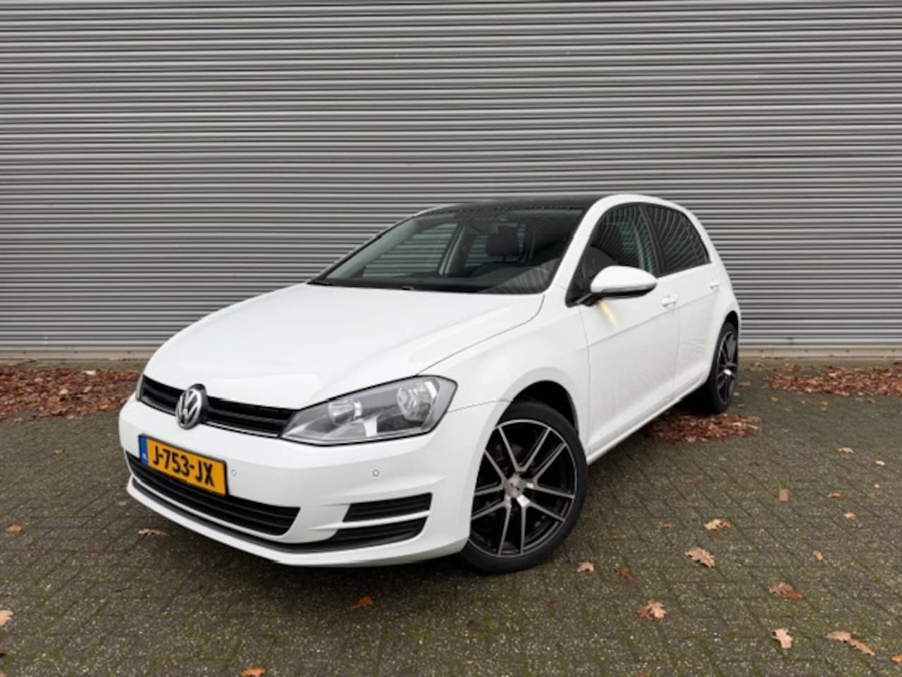 Volkswagen Golf - 1.2 TSI Con. Ser. - AutoWereld.nl