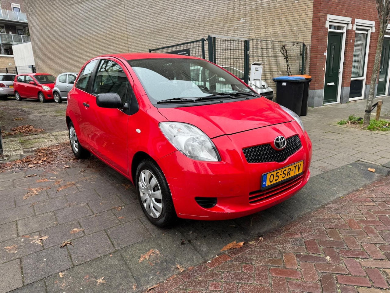 Toyota Yaris - 1.0 VVT-i Terra 1.0 VVTi Terra - AutoWereld.nl