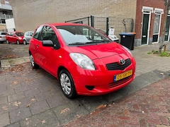 Toyota Yaris - 1.0 VVTi Terra