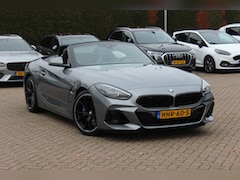 BMW Z4 Roadster - M40i High Executive / Leder / Head-up / Sfeerverlichting / 19'' / Keyless / Dodehoek / Sto