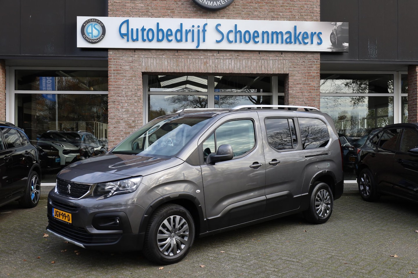 Peugeot Rifter Long - 1.2 Puretech Long Allure 7-ZITTER!! CAMERA CARPLAY CRUISE DAB 2xPDC CLIMA NAVI FLIPPERS - AutoWereld.nl