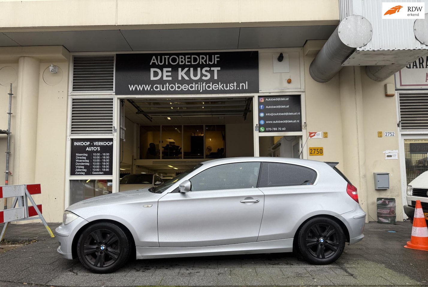 BMW 1-serie - 118i 2011 Leder Navi Cruise Clima - AutoWereld.nl