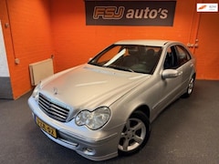 Mercedes-Benz C-klasse - 180 K. Avantgarde / Automaat / Airco
