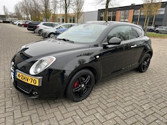 Alfa Romeo MiTo - 0.9 T. Air Esclusivo NAVI PDC CLIMA CRUISE NAP