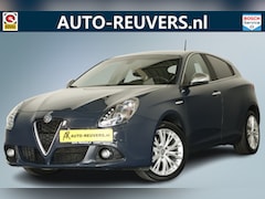 Alfa Romeo Giulietta - 1.4 Turbo Super / Clima / Cruisecontrol / Bluetooth