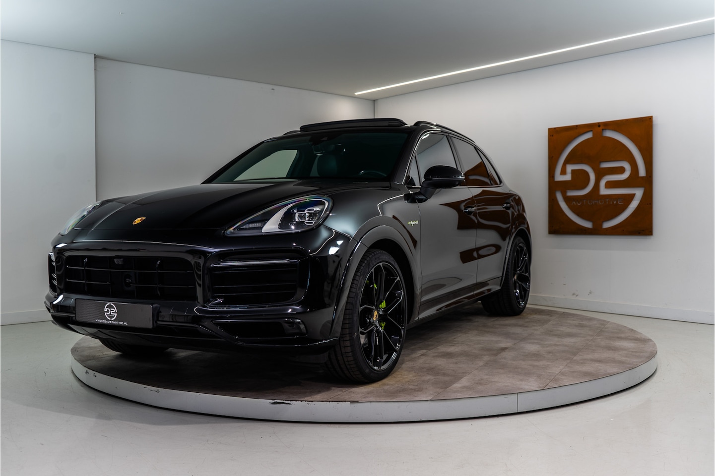 Porsche Cayenne - 3.0 E-Hybrid 462PK | Sport Design | Pano | 22'' | Luchtvering | Bose | Garantie - AutoWereld.nl