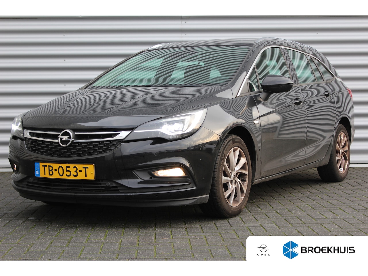 Opel Astra Sports Tourer - Astra SPORT TOURER 1.0 TURBO 105PK INNOVATION / NAVI / LEDER / CLIMA / FULL-LED / PDC / AG - AutoWereld.nl