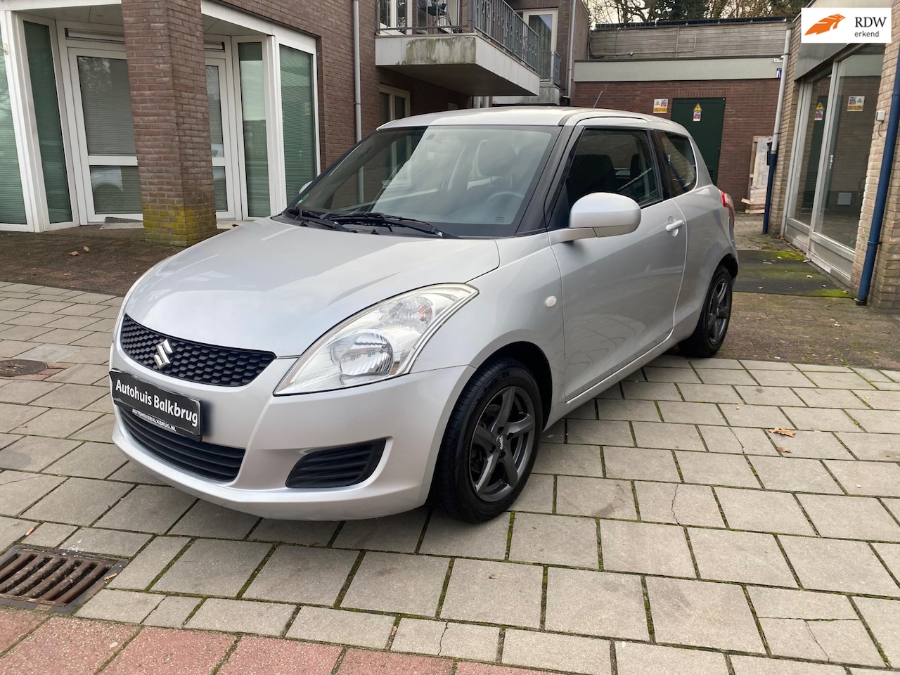 Suzuki Swift - 1.2 Exclusive airco el ramen lm velgen 78499 km - AutoWereld.nl