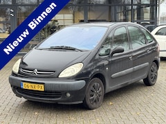 Citroën Xsara Picasso - 1.8i-16V Différence 2 LOOP OF SLOOP ZO MEE AUTO RIJDT NOG WEL