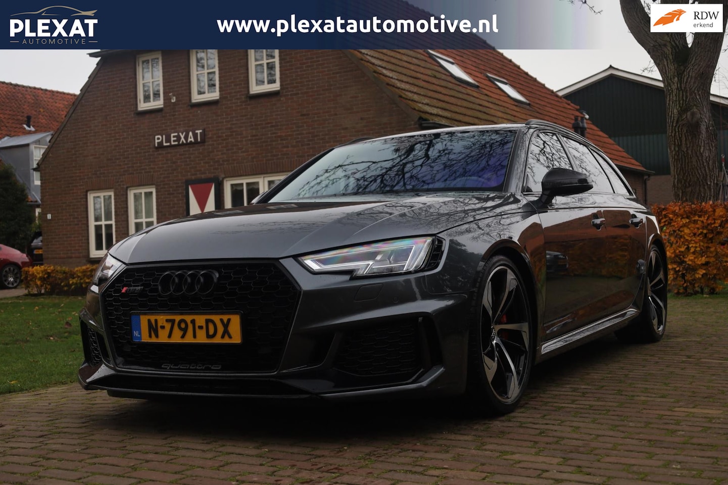 Audi RS4 - Avant 2.9 TFSI V6 quattro Aut. | 21 Inch | Panorama | Downpipe | Vulcano Alcantara | Carbo - AutoWereld.nl