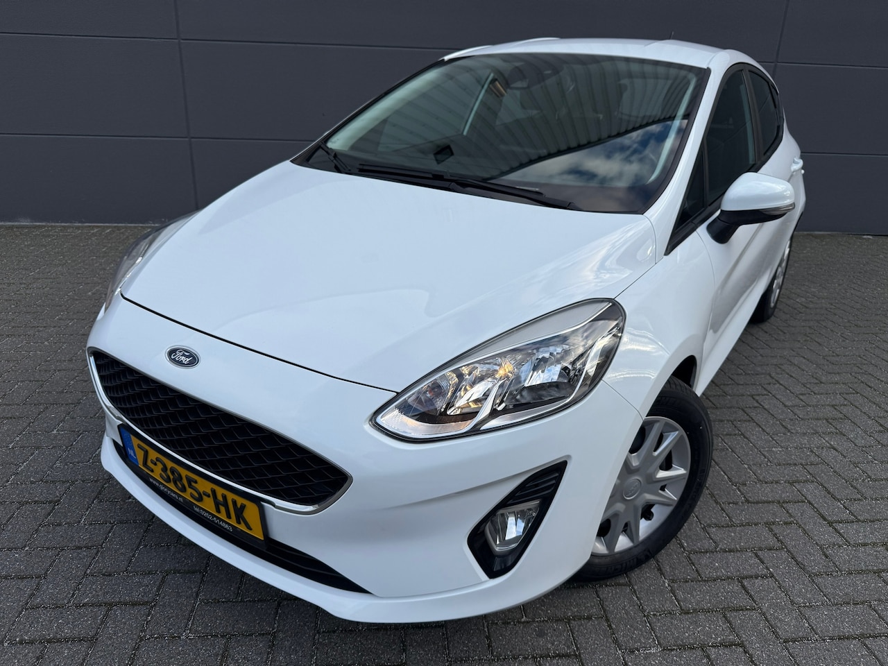 Ford Fiesta - 1.0 EcoBoost Titanium Business* NEW APK+ BEURT*STOEL VERWARMING*PARK SENSOREM*ELKT-RAAM*CA - AutoWereld.nl