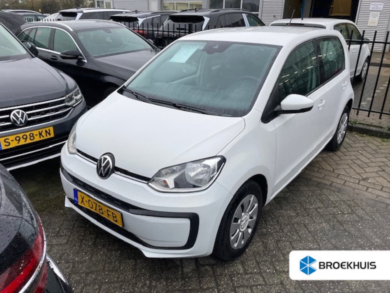 Volkswagen Up! - 1.0 66pk | Airco |  Navigatie via smartphone | Licht en zicht pakket | Led dagrijvrlichtin - AutoWereld.nl