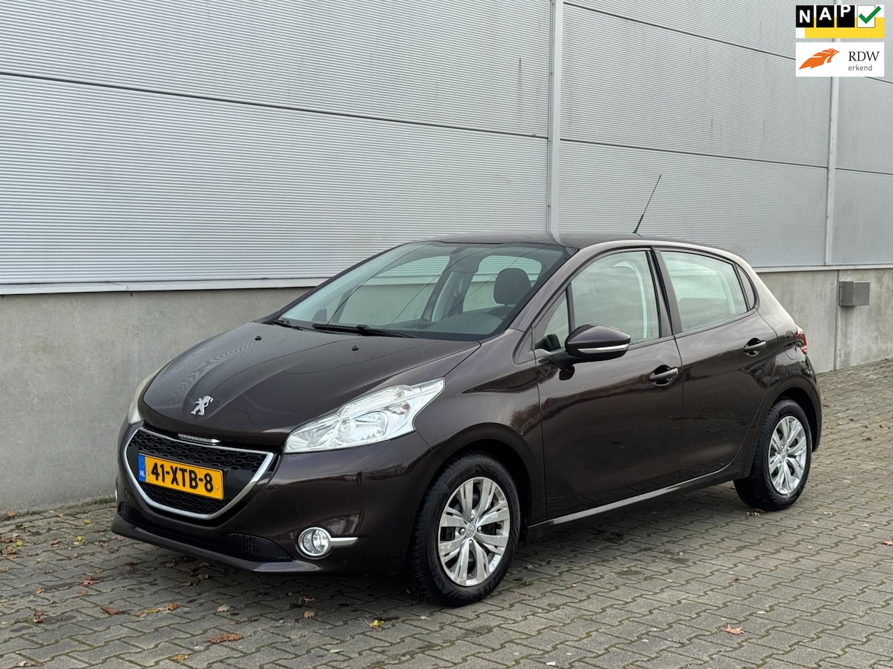 Peugeot 208 - 1.2 VTi Blue Lease AIRCO|CRUISE|ISOFIX|APK|NAP| - AutoWereld.nl