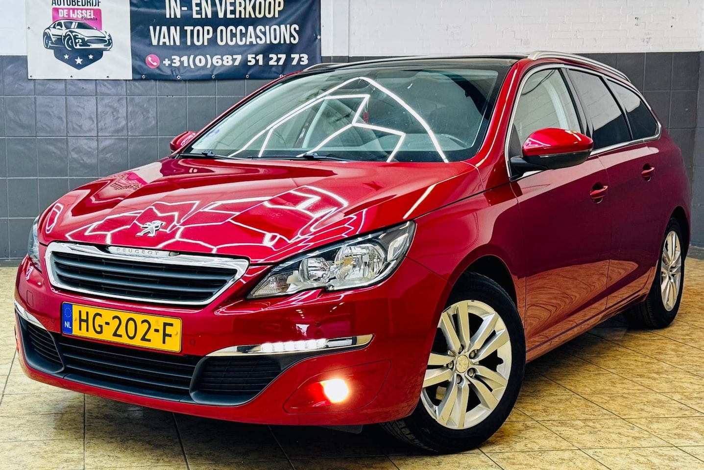 Peugeot 308 SW - 1.2 PureTech Blue Lease Executive/2DE EIG/TOP STAAT/RIJKLAAR/ - AutoWereld.nl