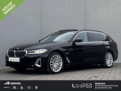 BMW 5-serie Touring - 5er-Reihe 530e xDrive Luxury Line Automaat / Dealer onderhouden / Laser light / Leder / El