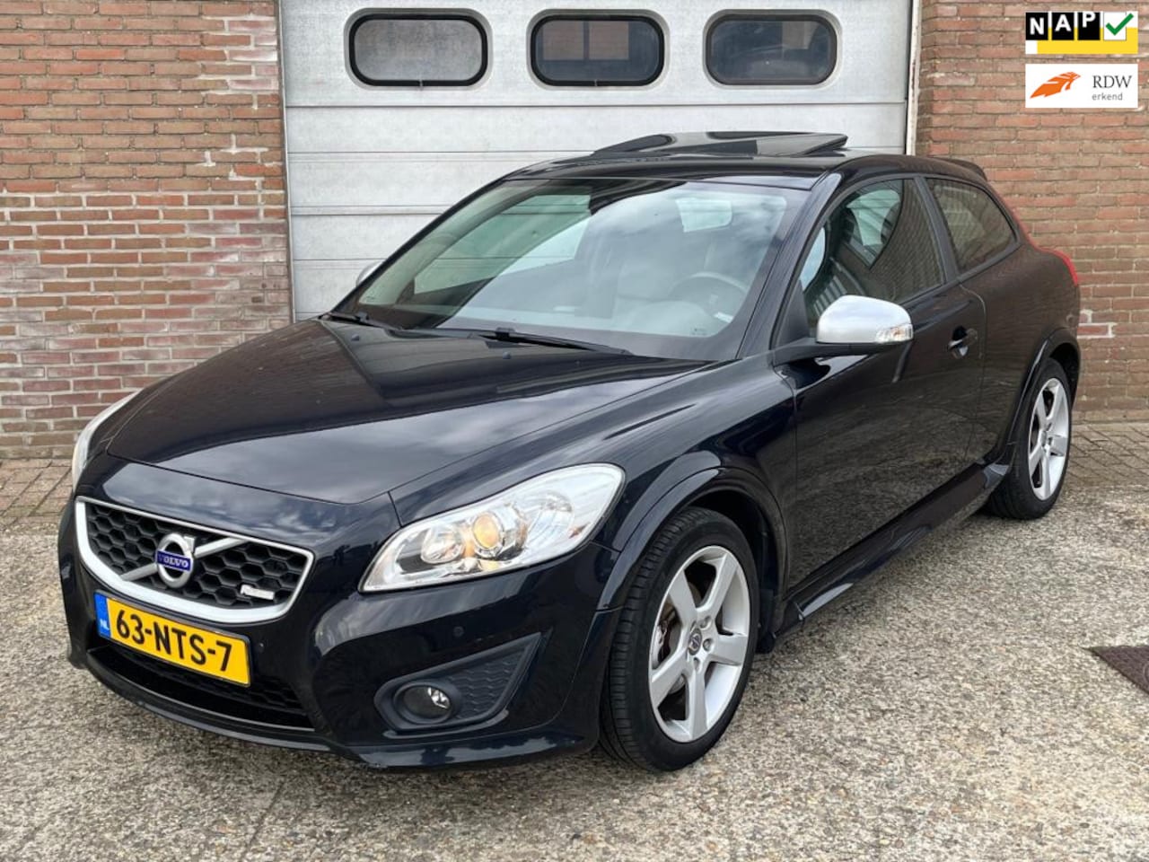 Volvo C30 - 1.6 R-Edition leder schuifdak 2010 - AutoWereld.nl