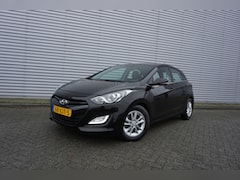 Hyundai i30 - 1.6 GDI i-Vision AUTOMAAT / Climate / Navi / Cruise controle / Led / Lm velgen
