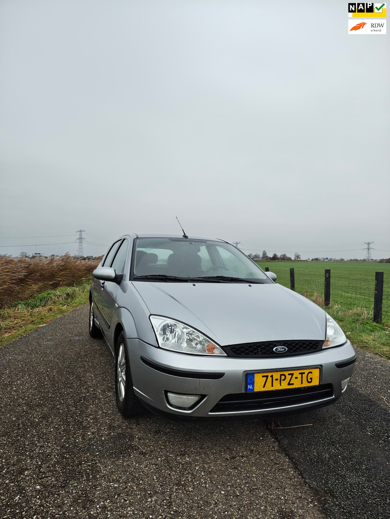 Ford Focus - 1.6-16V Futura INRUIL AUTO - LEDEREN BEKLEDEN - AIRCO - AutoWereld.nl